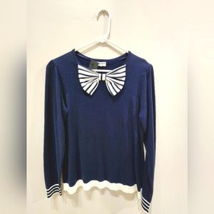 Crown and Ivy navy blue sweater with adorable bow detail